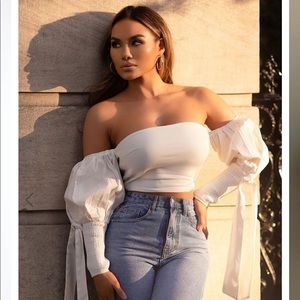 Fashion Nova Hey Babe Off shoulder top size Large